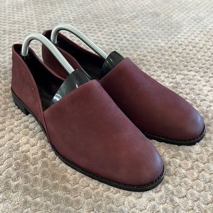 Clarks Women’s Maroon Loafers Size 10M